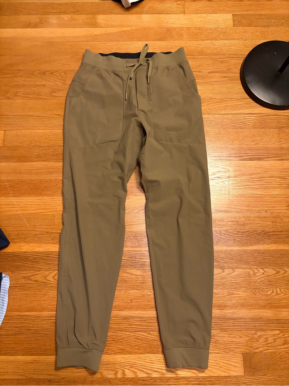 lululemon athletica Olive Drawstring Joggers